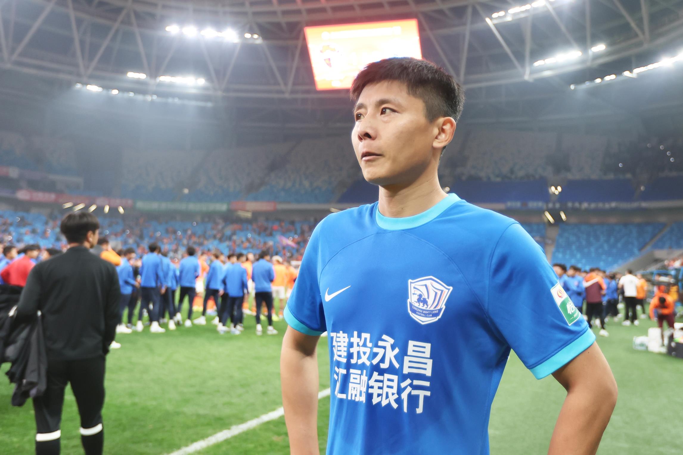 今天第5個(gè)！鄭凱木質(zhì)疑滄州：連續(xù)四年欠球員工資，還能過準(zhǔn)入？