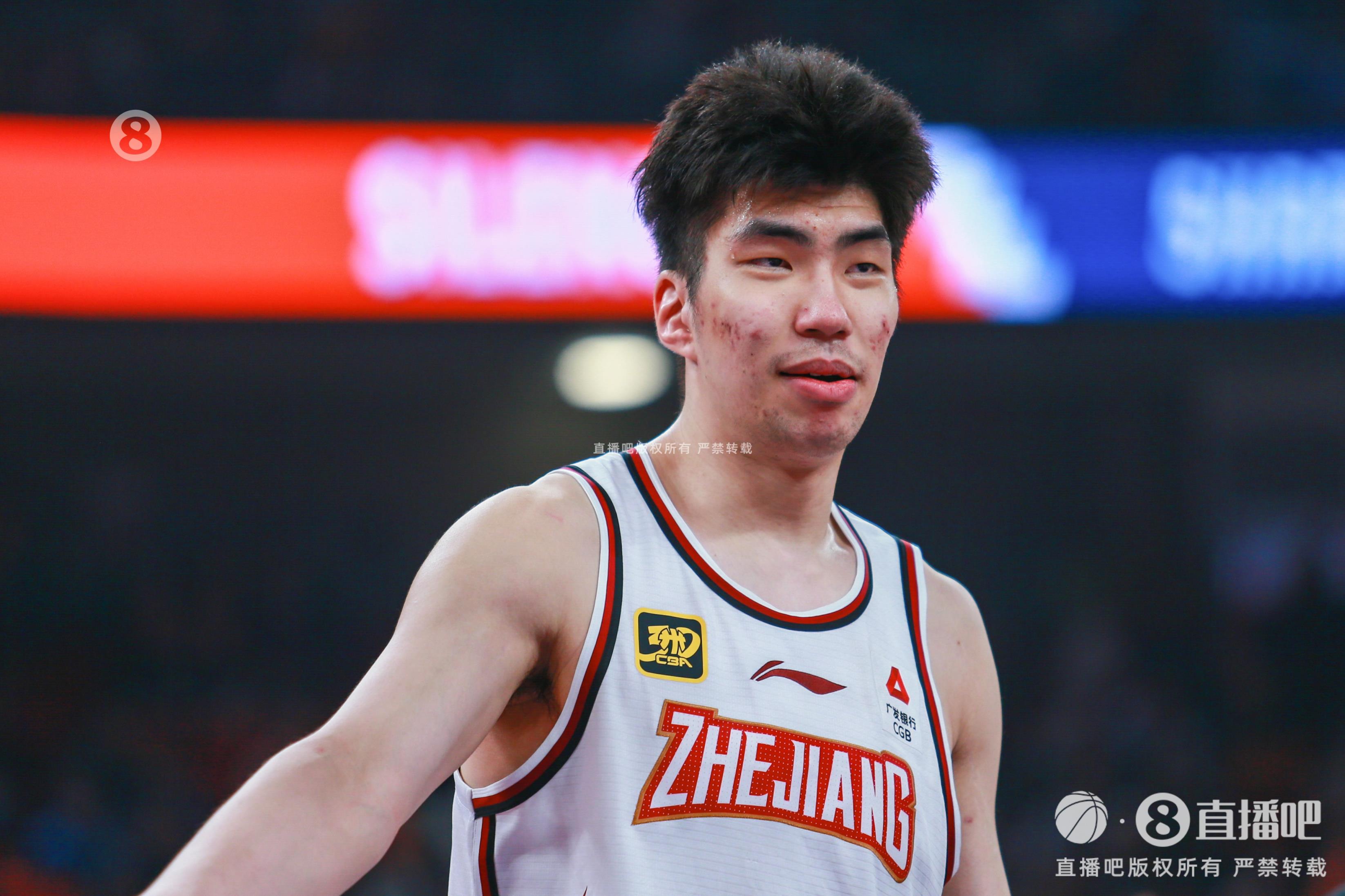 效率極高！余嘉豪8中8貢獻(xiàn)20分7板 罰球5中4